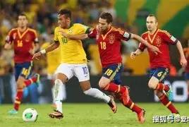 梅西与主裁,激烈争执并,斥责,皇冠体育app下载,皇冠体育官网,澳门皇冠体育,bet皇冠体育在线