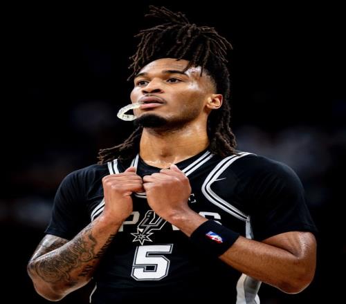 体操界女神,与男篮名将,牵手,皇冠体育app下载,皇冠体育官网,澳门皇冠体育,bet皇冠体育在线